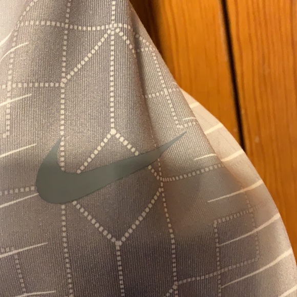 Nike Pro Zip Up - Picture 3 of 4